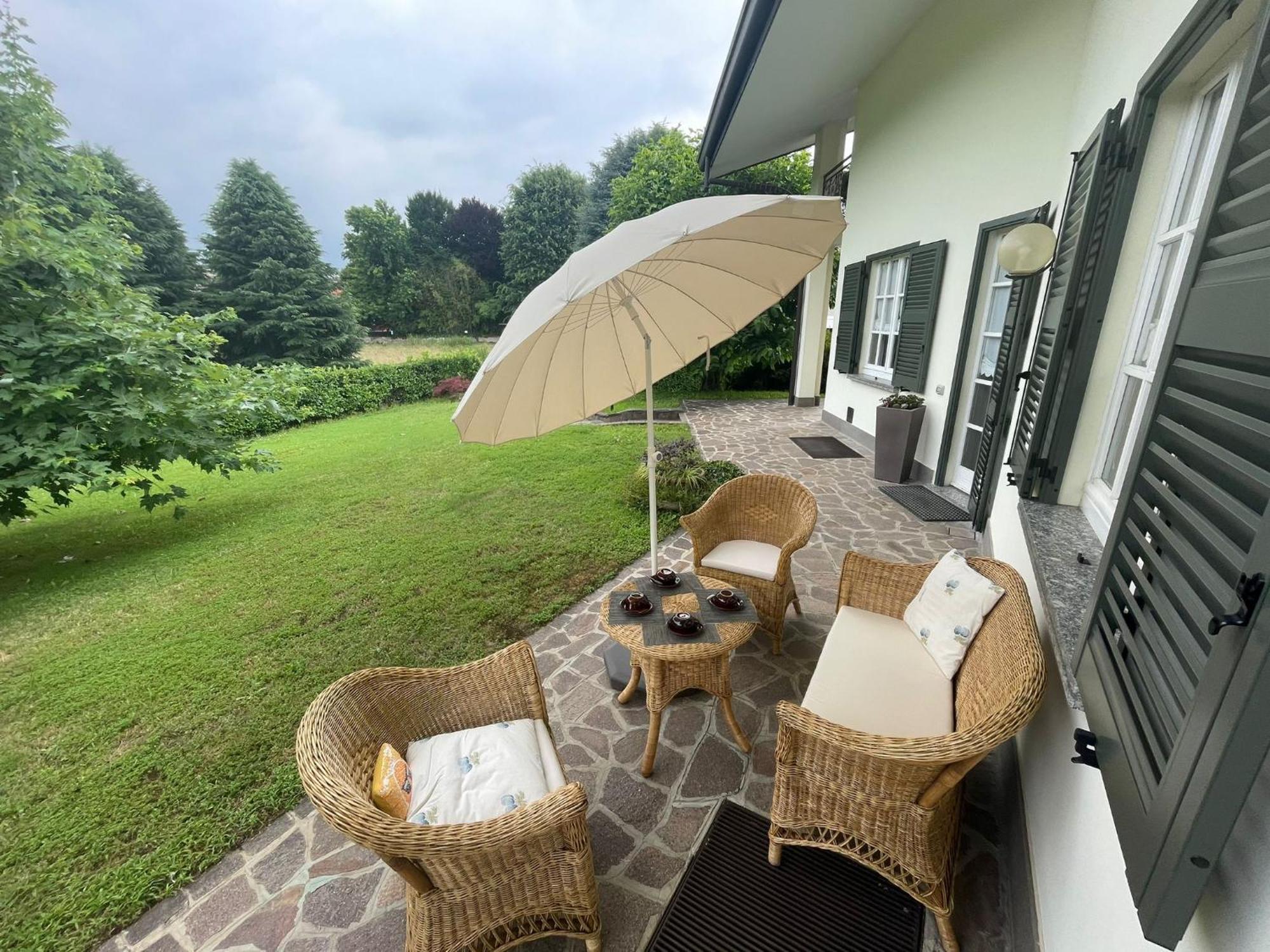 B&B Marilena Guanzate 外观 照片